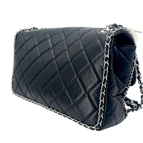 Authentic Chanel Chain All Around Flap in Black - Picture 4 of 8